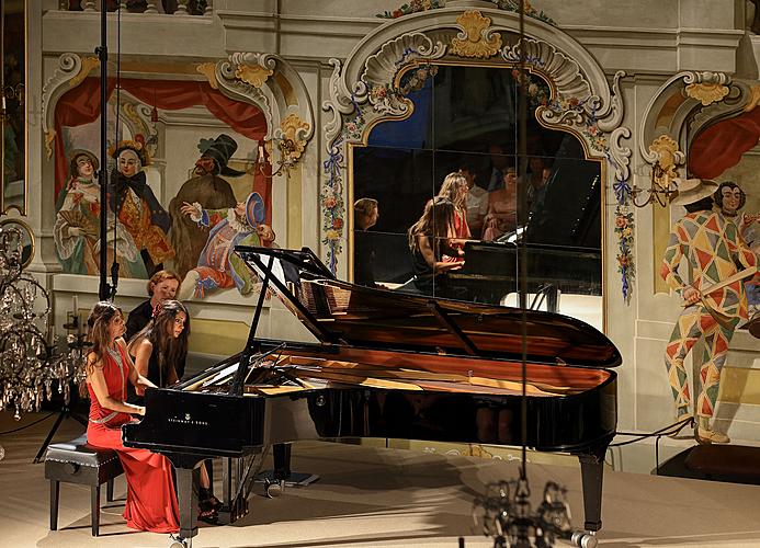 Ferhan a Ferzan Önder (klavír) - klavírní recitál, 7.8.2014, Mezinárodní hudební festival Český Krumlov