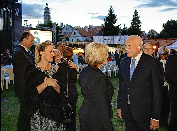 Makvala Kasrashvili (Sopran), Anna Aglatova (Sopran), Svetlana Shilova (Mezzosopran), Oleg Kulko (Tenor), Mikhail Kazakov (Bass), Bohuslav Martinů Philharmonie, Dirigent: Leoš Svárovský, 16.8.2014, Internationales Musikfestival Český Krumlov