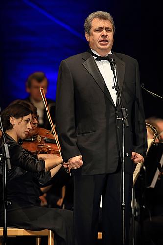 Makvala Kasrashvili (soprano), Anna Aglatova (soprano), Svetlana Shilova (mezzo-soprano), Oleg Kulko (tenor), Mikhail Kazakov (bass), Bohuslav Martinů Philharmonic Orchestra, conductor: Leoš Svárovský , 16.8.2014, International Music Festival Český Krumlov