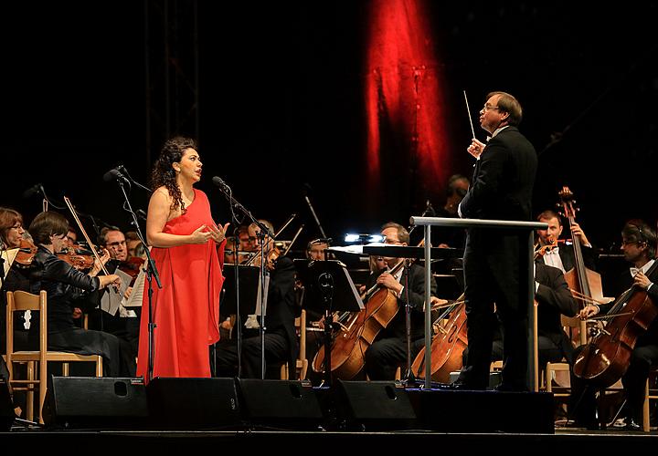 Makvala Kasrashvili (soprán), Anna Aglatova (soprán), Svetlana Shilova (mezzosoprán), Oleg Kulko (tenor), Mikhail Kazakov (bas), Filharmonie Bohuslava Martinů, dirigent: Leoš Svárovský, 16.8.2014, Mezinárodní hudební festival Český Krumlov