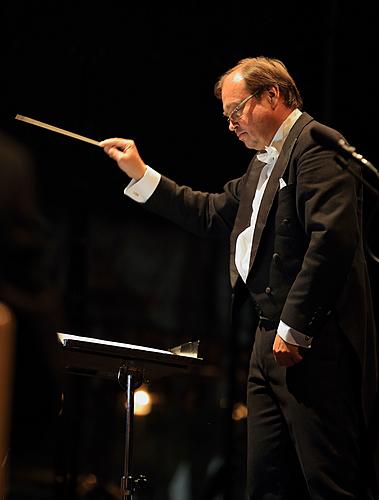 Makvala Kasrashvili (soprano), Anna Aglatova (soprano), Svetlana Shilova (mezzo-soprano), Oleg Kulko (tenor), Mikhail Kazakov (bass), Bohuslav Martinů Philharmonic Orchestra, conductor: Leoš Svárovský , 16.8.2014, International Music Festival Český Krumlov