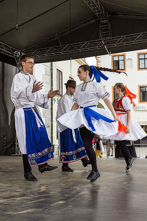 St.-Wenzels-Fest, Internationales Folklorefestival und 18. Treffens der Berg- und Hüttenstädte und -Dörfer Tschechiens in Český Krumlov, 27.9.2014