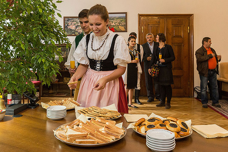 St.-Wenzels-Fest, Internationales Folklorefestival und 18. Treffens der Berg- und Hüttenstädte und -Dörfer Tschechiens in Český Krumlov, 27.9.2014