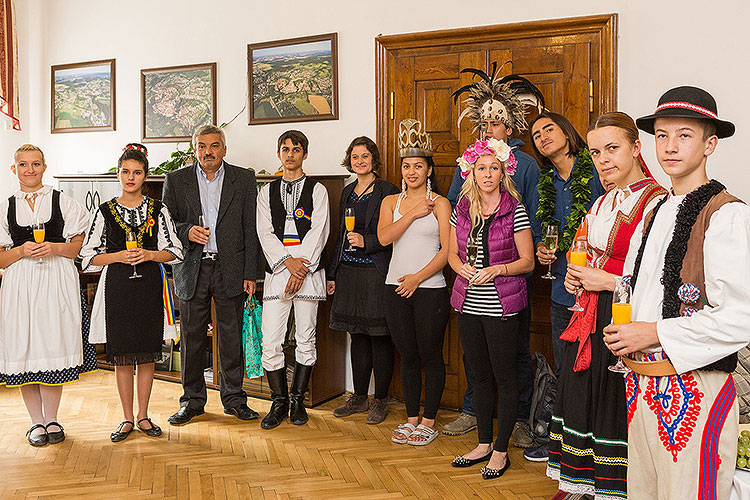 Saint Wenceslas Celebrations, International Folklore Festival and 18th Annual Meeting of Mining and Metallurgy Towns of the Czech Republic in Český Krumlov, 27.9.2014