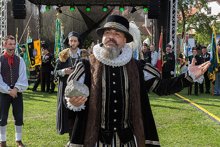 St.-Wenzels-Fest, Internationales Folklorefestival und 18. Treffens der Berg- und Hüttenstädte und -Dörfer Tschechiens in Český Krumlov, 27.9.2014