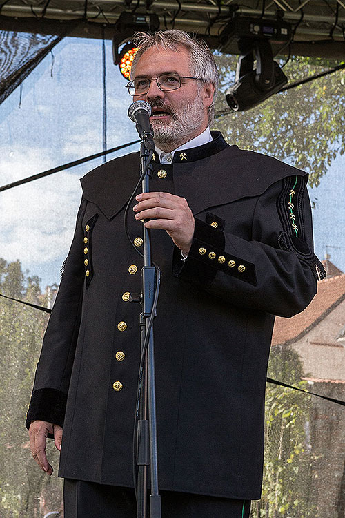 St.-Wenzels-Fest, Internationales Folklorefestival und 18. Treffens der Berg- und Hüttenstädte und -Dörfer Tschechiens in Český Krumlov, 27.9.2014