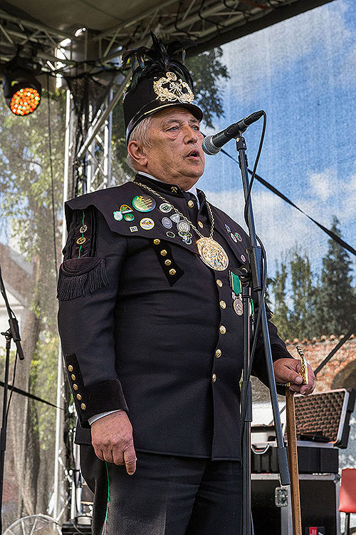 St.-Wenzels-Fest, Internationales Folklorefestival und 18. Treffens der Berg- und Hüttenstädte und -Dörfer Tschechiens in Český Krumlov, 27.9.2014