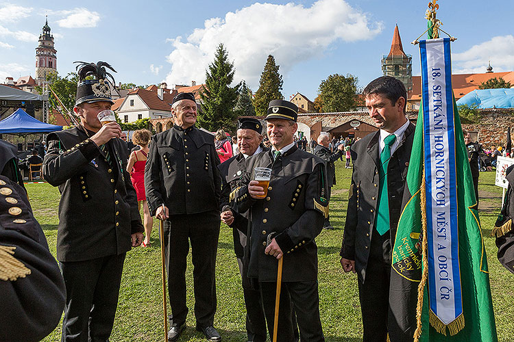 Saint Wenceslas Celebrations, International Folklore Festival and 18th Annual Meeting of Mining and Metallurgy Towns of the Czech Republic in Český Krumlov, 27.9.2014