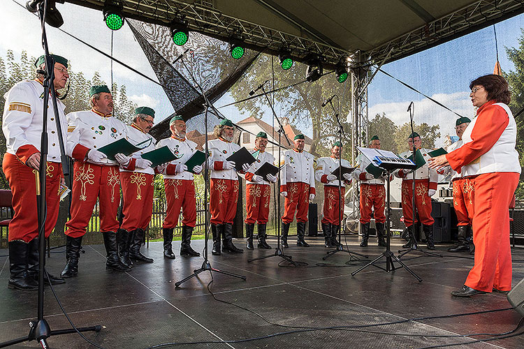 Svatováclavské slavnosti, Mezinárodní folklórní festival a 18. setkání hornických měst a obcí České Republiky v Českém Krumlově, 27.9.2014