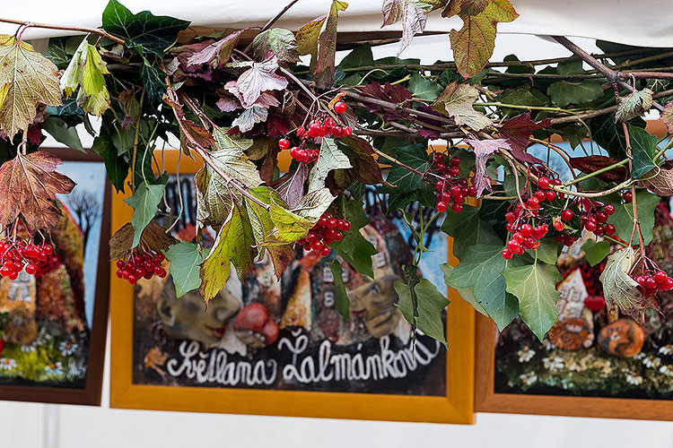 St.-Wenzels-Fest, Internationales Folklorefestival und 18. Treffens der Berg- und Hüttenstädte und -Dörfer Tschechiens in Český Krumlov, 27.9.2014