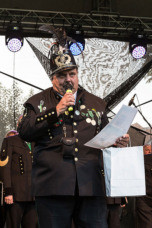 St.-Wenzels-Fest, Internationales Folklorefestival und 18. Treffens der Berg- und Hüttenstädte und -Dörfer Tschechiens in Český Krumlov, 27.9.2014