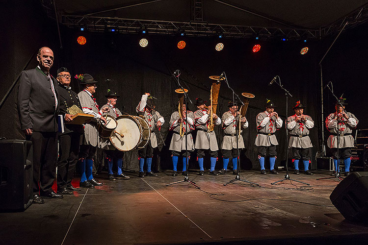 St.-Wenzels-Fest, Internationales Folklorefestival und 18. Treffens der Berg- und Hüttenstädte und -Dörfer Tschechiens in Český Krumlov, 27.9.2014