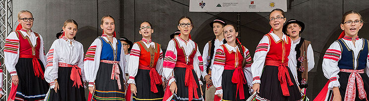 SvatovÃ¡clavskÃ© slavnosti, MezinÃ¡rodnÃ­ folklÃ³rnÃ­ festival a 18. setkÃ¡nÃ­ hornickÃ½ch mÄst a obcÃ­ ÄeskÃ© Republiky v ÄeskÃ©m KrumlovÄ, 27.9.2014