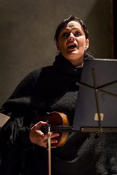 Lakomá Barka: Weihnachtssingen in der Synagoge 7.12.2014, Advent und Weihnachten in Český Krumlov
