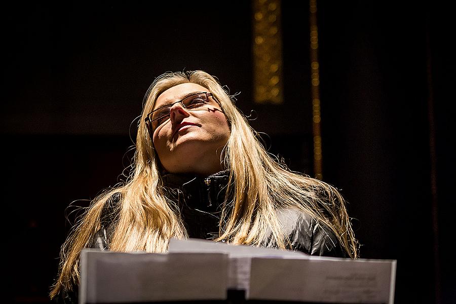 Lakomá Barka: Weihnachtssingen in der Synagoge 7.12.2014, Advent und Weihnachten in Český Krumlov