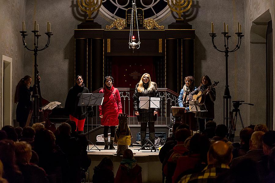 Lakomá Barka: Weihnachtssingen in der Synagoge 7.12.2014, Advent und Weihnachten in Český Krumlov