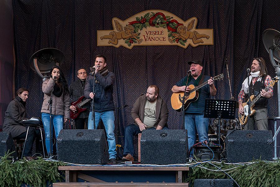 Konzerte: Akkordeon-Quartett der Kunstschule ZUŠ, „Nádrž“ von der Grundschule Za nádražím und Chlapi v sobě 13.12.2014, Advent und Weihnachten in Český Krumlov