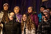 Singing Together at the Christmas Tree: Children from local kindergartens and elementary schools and Municipal Singing Choir Perchta, moderated by Jan Palkovič and Ivo Janoušek 14.12.2014, Advent and Christmas in Český Krumlov, photo by: Lubor Mrázek