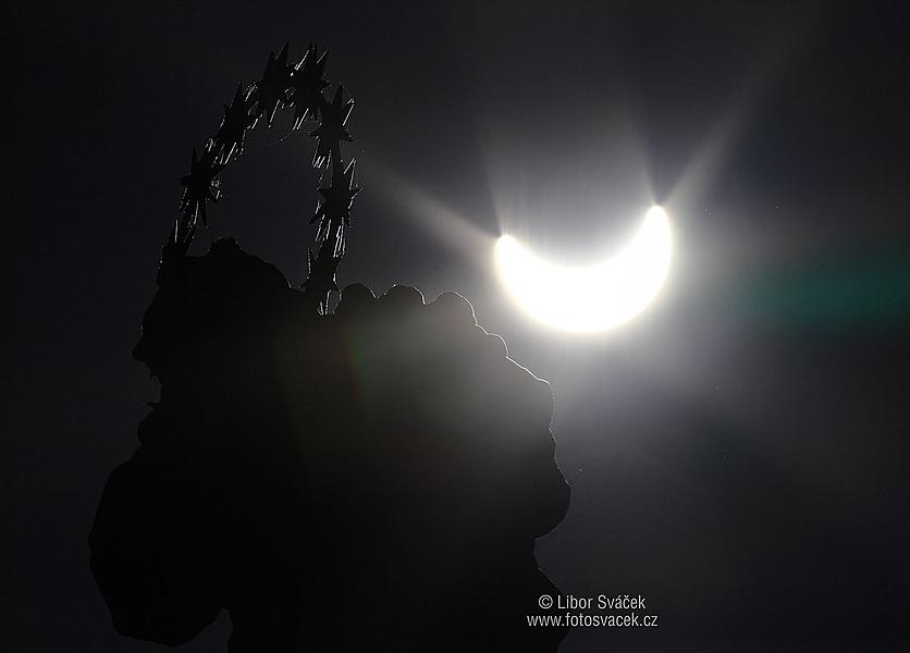 Partial solar eclipse on the 20.3.2015, town square Český Krumlov