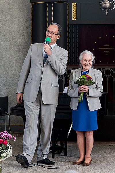 Svět očima Ruth Hálové - vernisáž výstavy obrazů jedné z 