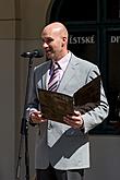 Ceremonial unveiling of a memorial plaque, townsquare Svornosti Český Krumlov, 8.5.2015, Foto: Lubor Mrázek