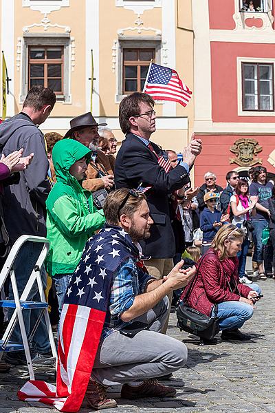 Ceremonial unveiling of a memorial plaque, townsquare Svornosti Český Krumlov, 8.5.2015