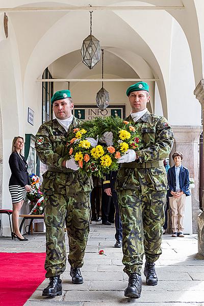 Ceremonial unveiling of a memorial plaque, townsquare Svornosti Český Krumlov, 8.5.2015