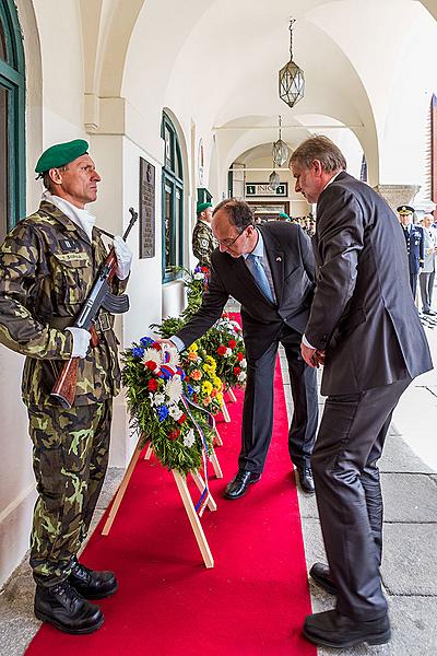 Slavnostní akt u příležitosti 70. výročí konce II. světové války, náměstí Svornosti Český Krumlov, 8.5.2015