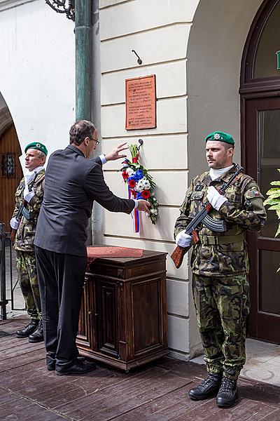 Ceremonial unveiling of a memorial plaque, townsquare Svornosti Český Krumlov, 8.5.2015