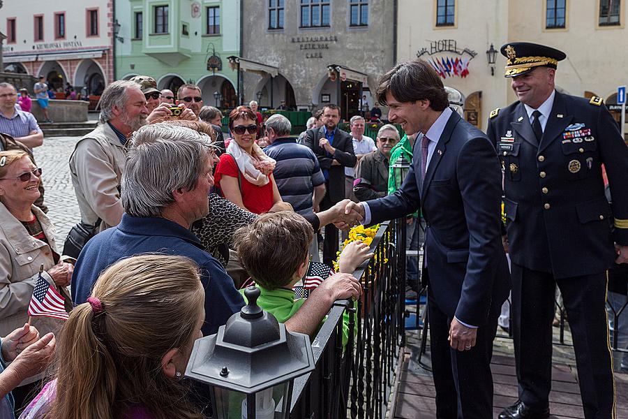 Ceremonial unveiling of a memorial plaque, townsquare Svornosti Český Krumlov, 8.5.2015