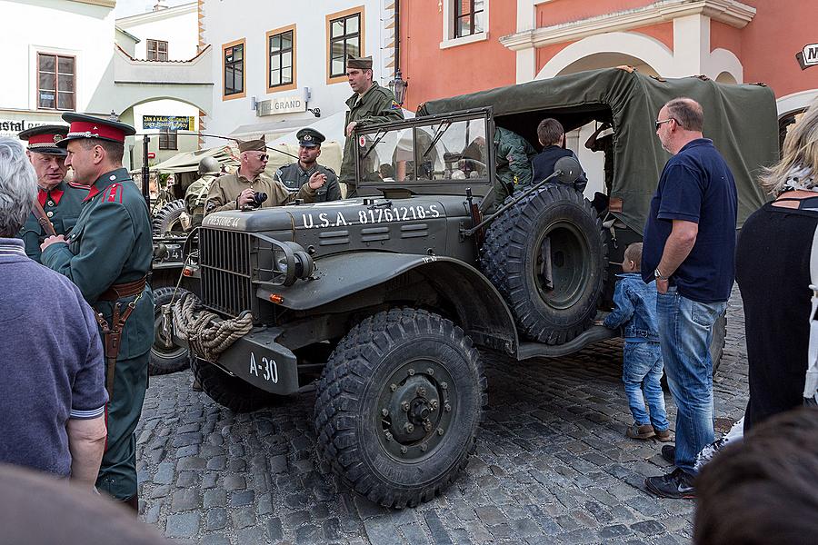 Slavnostní akt u příležitosti 70. výročí konce II. světové války, náměstí Svornosti Český Krumlov, 8.5.2015