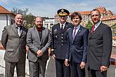 The USA ambassador to the Czech Republic Andrew H. Schapiro and the commander of US forces in Europe, Gen. Frederick B. Hodges in Český Krumlov, 8.5.2015, photo by: Lubor Mrázek