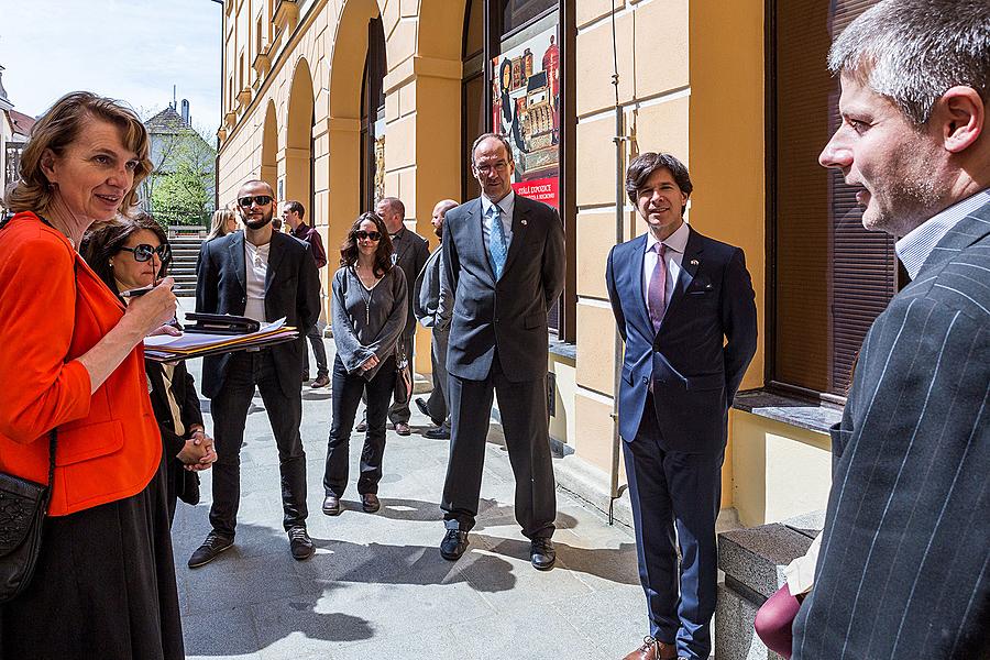 The USA ambassador to the Czech Republic Andrew H. Schapiro and the commander of US forces in Europe, Gen. Frederick B. Hodges in Český Krumlov, 8.5.2015