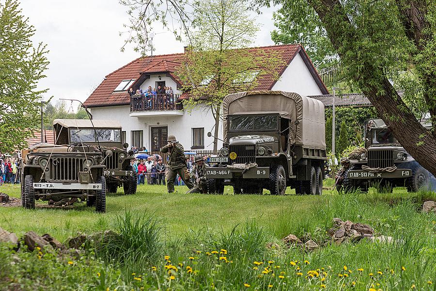 Show of WWII military equipment and battle demonstration in Český Krumlov, 9.5.2015