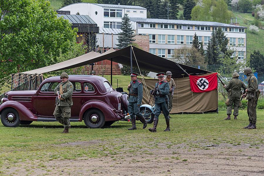 Show of WWII military equipment and battle demonstration in Český Krumlov, 9.5.2015