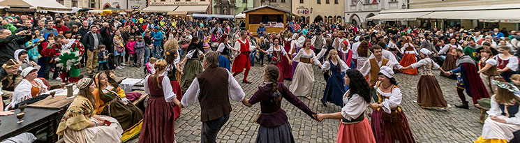 Slavnosti pÄtilistÃ© rÅ¯Å¾e Â®, ÄeskÃ½ Krumlov 2015