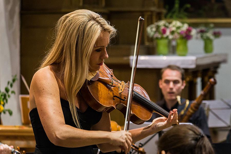 Concluding Concert marking the 70th anniversary of the end World War II: Capella Regia, artistic director - Robert Hugo, Jitka Hosprová - viola, Barbora Martínková-Polášková – mezzo-soprano, 4.7.2015, Chamber Music Festival Český Krumlov