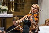 Concluding Concert marking the 70th anniversary of the end World War II: Capella Regia, artistic director - Robert Hugo, Jitka Hosprová - viola, Barbora Martínková-Polášková – mezzo-soprano, 4.7.2015, Chamber Music Festival Český Krumlov, photo by: Lubor Mrázek