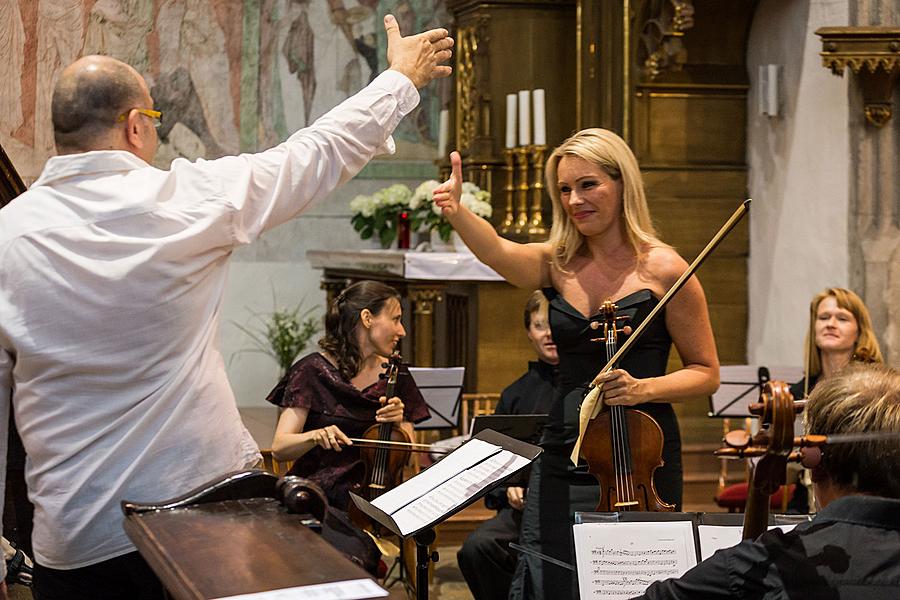 Abschlusskonzert zum 70. Jahrestag des Kriegsendes: Capella Regia, künstlerischer Leiter – Robert Hugo, Jitka Hosprová – Viola, Barbora Martínková-Polášková – Gesang, 4.7.2015, Kammermusikfestival Český Krumlov