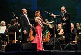 Sumi Jo (soprán), Danilo Formaggia (tenor), SOČR, Petr Vronský (dirigent) - Zahajovací operní galakoncert, 17.7.2015, Mezinárodní hudební festival Český Krumlov, zdroj: Auviex s.r.o., foto: Libor Sváček