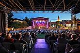 Sumi Jo (soprán), Danilo Formaggia (tenor), SOČR, Petr Vronský (dirigent) - Zahajovací operní galakoncert, 17.7.2015, Mezinárodní hudební festival Český Krumlov, zdroj: Auviex s.r.o., foto: Libor Sváček