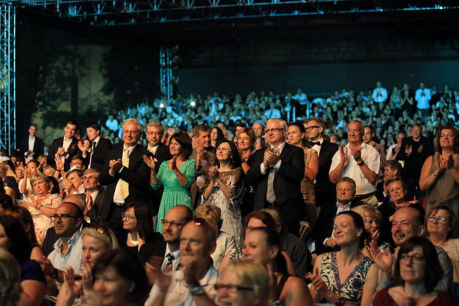 Sumi Jo (soprán), Danilo Formaggia (tenor), SOČR, Petr Vronský (dirigent) - Zahajovací operní galakoncert, 17.7.2015, Mezinárodní hudební festival Český Krumlov