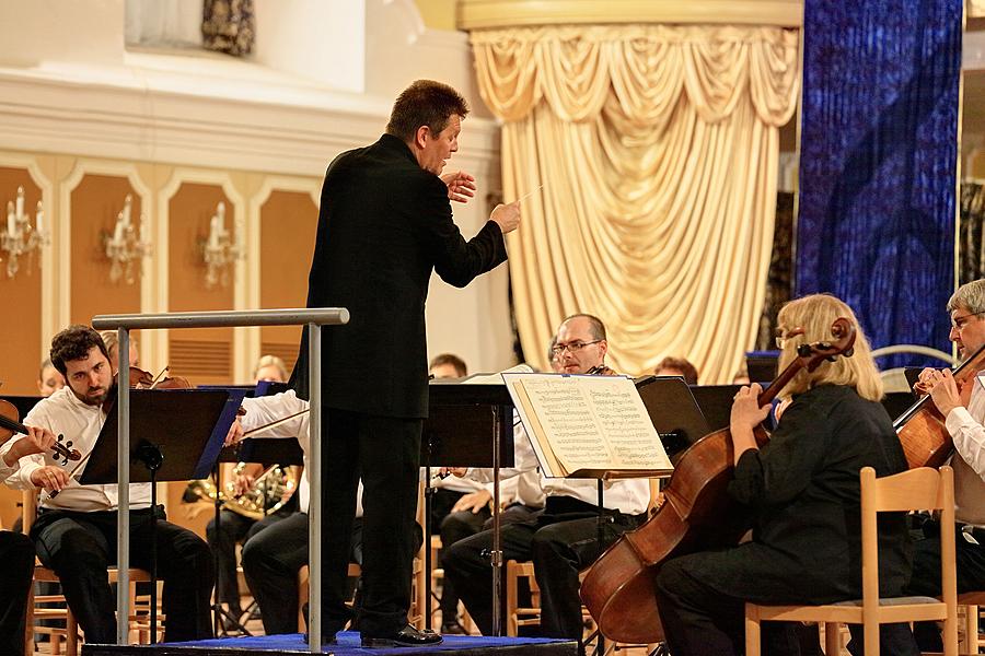 The Moravian Philharmonic Orchestra, Manuel Hernández-Silva (conductor), 18.7.2015, International Music Festival Český Krumlov