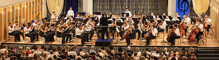 MoravskÃ¡ filharmonie Olomouc, Manuel HernÃ¡ndez-Silva (dirigent), 18.7.2015, MezinÃ¡rodnÃ­ hudebnÃ­ festival ÄeskÃ½ Krumlov