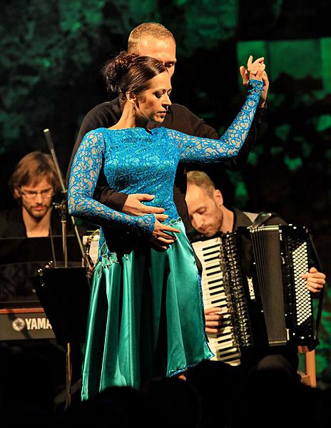 Escualo Quintett und Gabriela Vermelho - “Tango argentino”, 6.8.2015, Internationales Musikfestival Český Krumlov