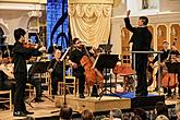 Ji Man Wee (Violine), Jan Mráček (Violine), Südböhmische Kammerphilharmonie Budweis, Mario Košík (Dirigent), 8.8.2015, Internationales Musikfestival Český Krumlov, Quelle: Auviex s.r.o., Foto: Libor Sváček