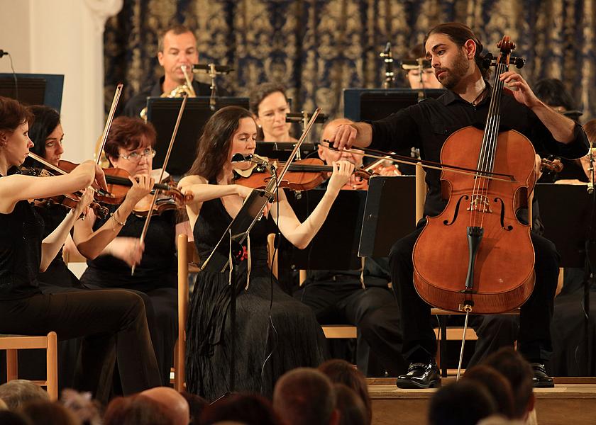 Ji Man Wee (housle), Jan Mráček (housle), Jihočeská komorní filharmonie, Mario Košík (dirigent), 8.8.2015, Mezinárodní hudební festival Český Krumlov