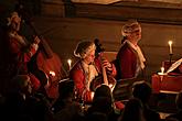 Johann Adolf Hasse: L´IPERMESTRA, Hof-Musici Baroque Orchestra, 19. - 21. 9. 2014, in front of theatre curtain, Quelle: Festival der barocken Kunst, Foto: Libor Sváček