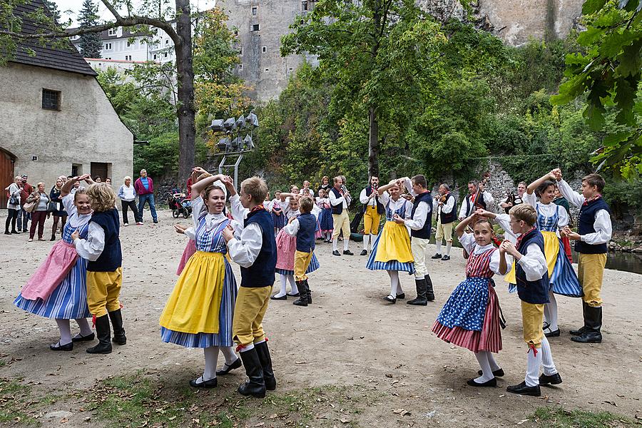 Saint Wenceslas Celebrations and International Folk Music Festival 2015 in Český Krumlov, Friday 25th September 2015