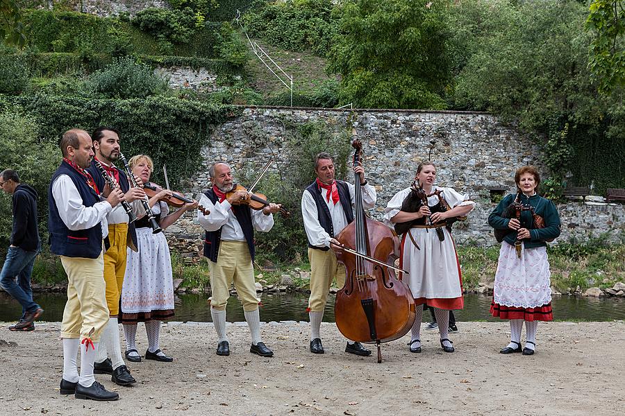 Saint Wenceslas Celebrations and International Folk Music Festival 2015 in Český Krumlov, Friday 25th September 2015